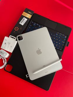 256GB Apple IPad Pro 11” 3rd Generation (2021 model / M1 chip ) WiFi + Cellular (5G / Unlocked) with pen, keyboard & Accessories