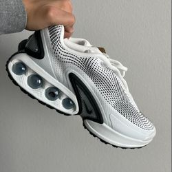 Black And White Nike Dm Size 8 