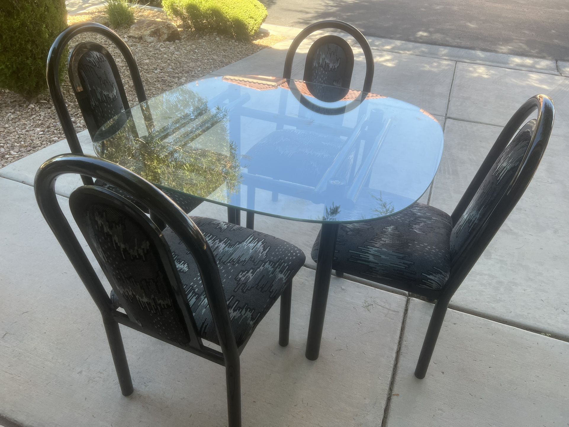 Nice Dining Table With Chairs