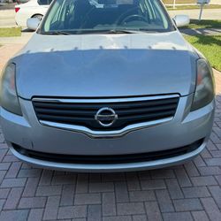 Nissan, Altima
