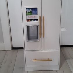 Play Fridge 