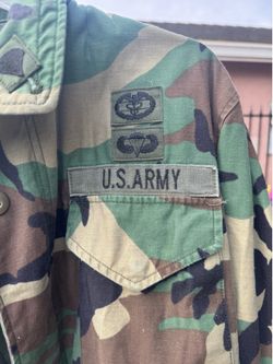 Military jacket in great condition🇺🇸