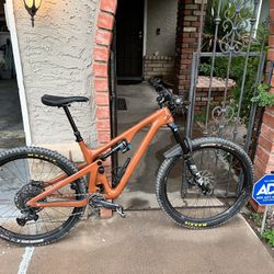 Yeti sb130 lunch ride best sale for sale