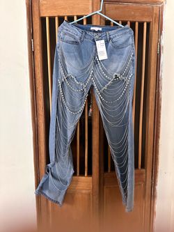 Distressed Pant size large new