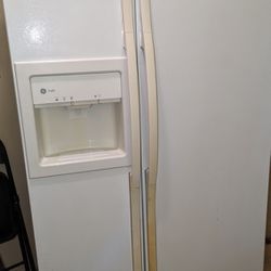 Ge Side-by-side Refrigerator