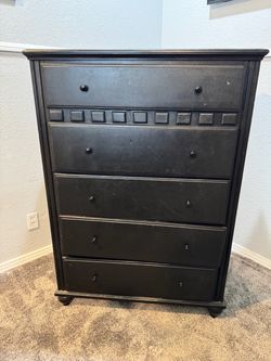 Dresser drawers (FREE)