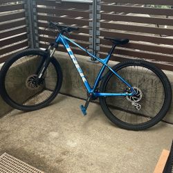 Trek Marlin 6