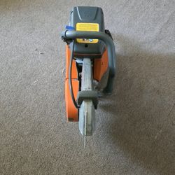 Husqvarna K770 Concrete Saw 14 In.