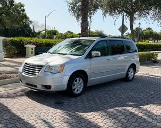 2008 Chrysler Town & Country