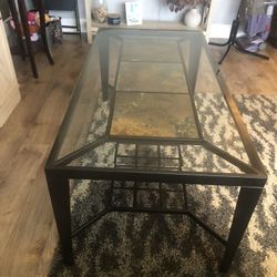 Glads Top Coffee Table