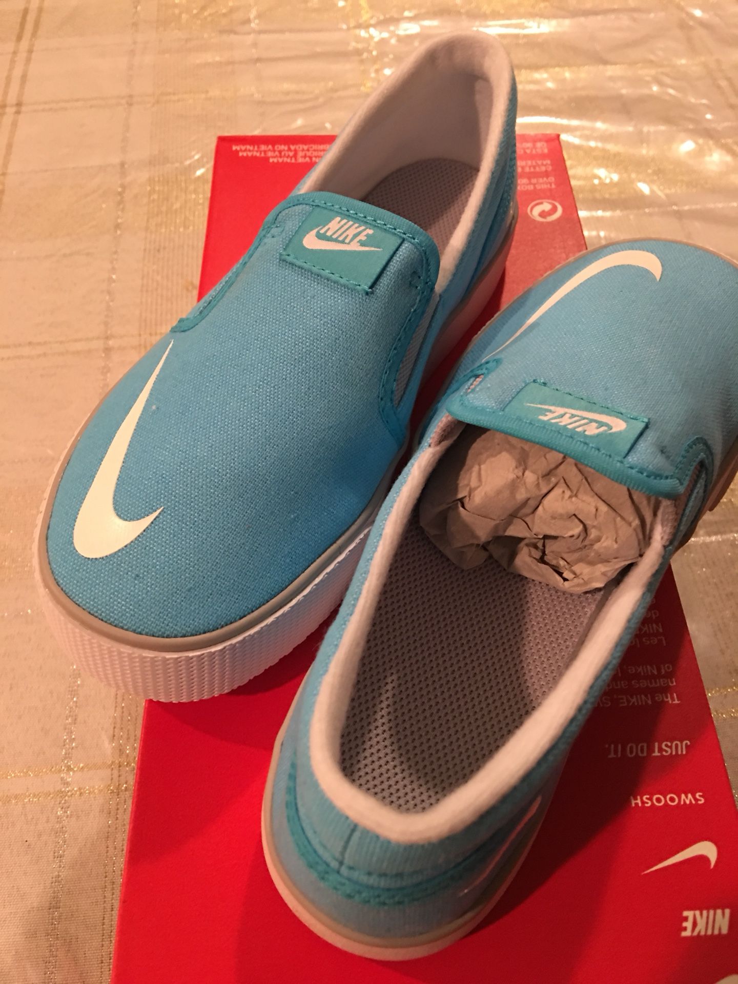 Nike Toki Slip On CVS Boys Girls Shoe Size 1Y Brand New for Sale in Surprise, AZ OfferUp