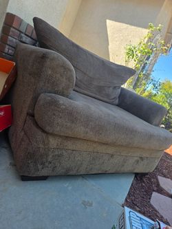 Love seat