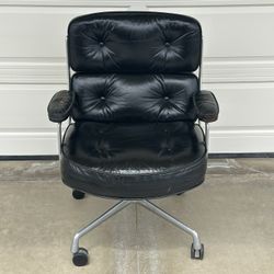Vintage First-Generation Eames Time-Life ‘Lobby’ Chair by Herman Miller