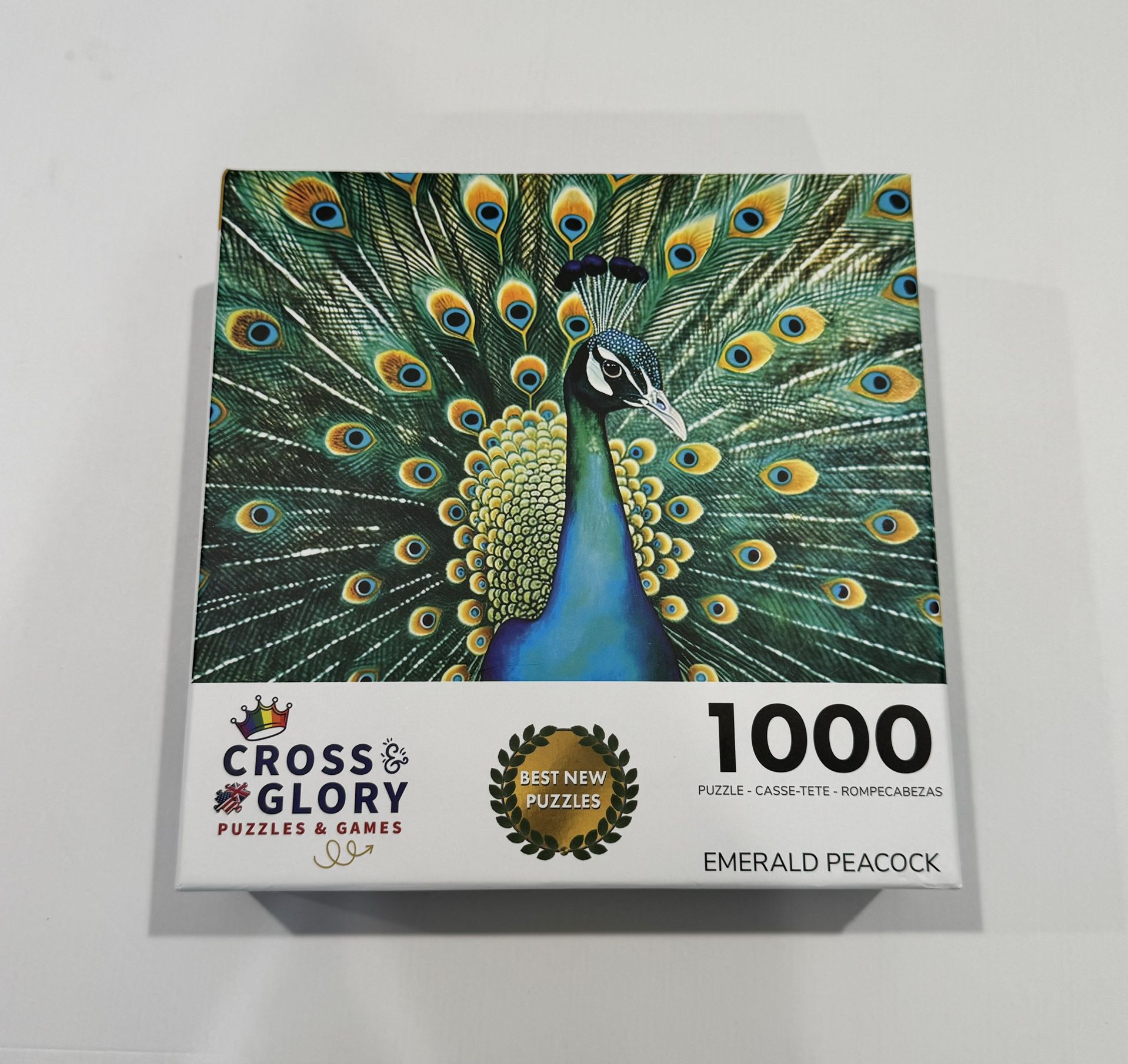 Beautiful Colorful Emerald Peacock Jigsaw Puzzle 1000 Pieces With Stunning Artwork For Animal Lovers