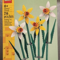 New-LEGO Daffodils 