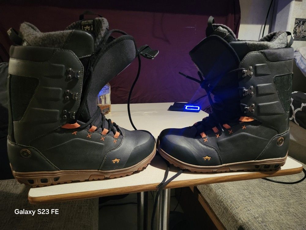 Snowboard Boots