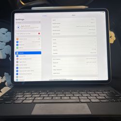 iPad Pro (6th Generation) 512GB, Chip: M2, 12.9 inch. + Magic Keyboard + Pencil