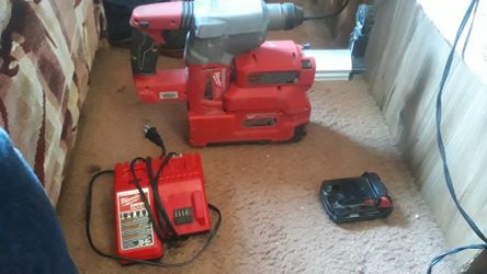 18v rotary hammer w vacumm.