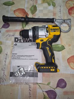 New Dewalt 20v XR, 3 speed hammerdrill, tool only
