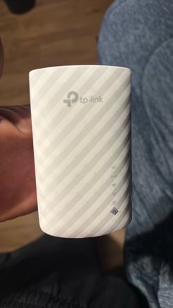Wi-Fi Range Extender RE220