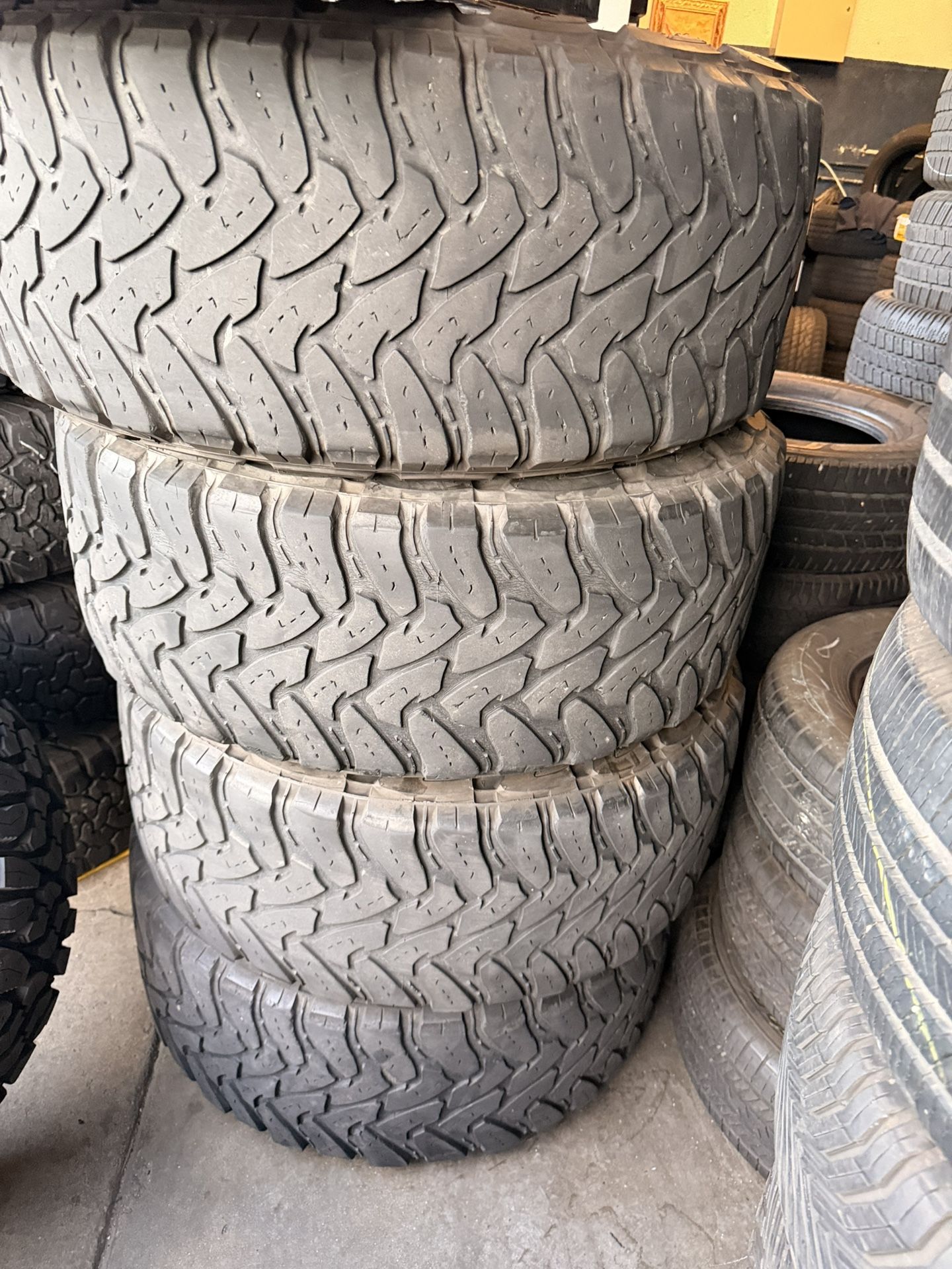 35x12.50r20 Toyo MT Tires En Excelentes Condiciones De Vida Las 4