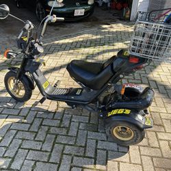 1985 Honda TG50 gyros cycle (NOT SOLD)