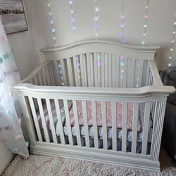 Baby Cache Montana 4-in-1 Convertible Crib
