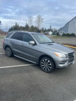 Mercedes Benz ML (contact info removed)