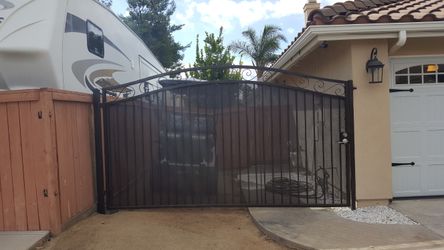 Custom Gate