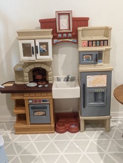 Kids Play Kitchen