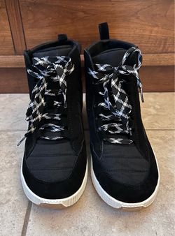 Crown Vintage Yesina Hightop Leather and Textile Mixed Texture Sneaker Boots Lace-up Sz 10M