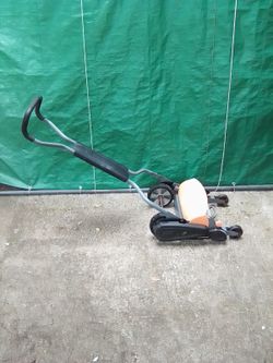 Fiskers: Mechanical Push Lawn Mower. 