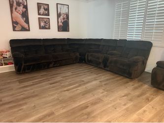 Recliner couches