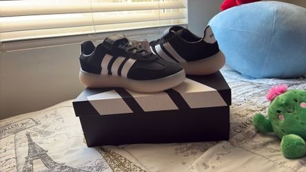 Adidas shoes (Barreda Decode El C)