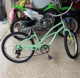 Beach cruiser, seven speed step through Bicycle, 24 inch