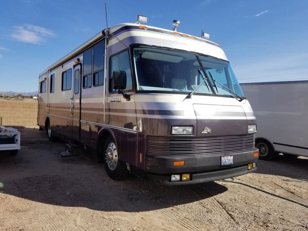TRADE RV 40 ft Beaver Marquis diesel pusher motor home