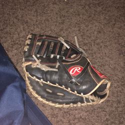 Heart of the Hide 1B Glove