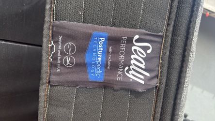 Sealy Performance Posturepedic Mattress