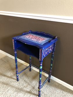 Accent Table