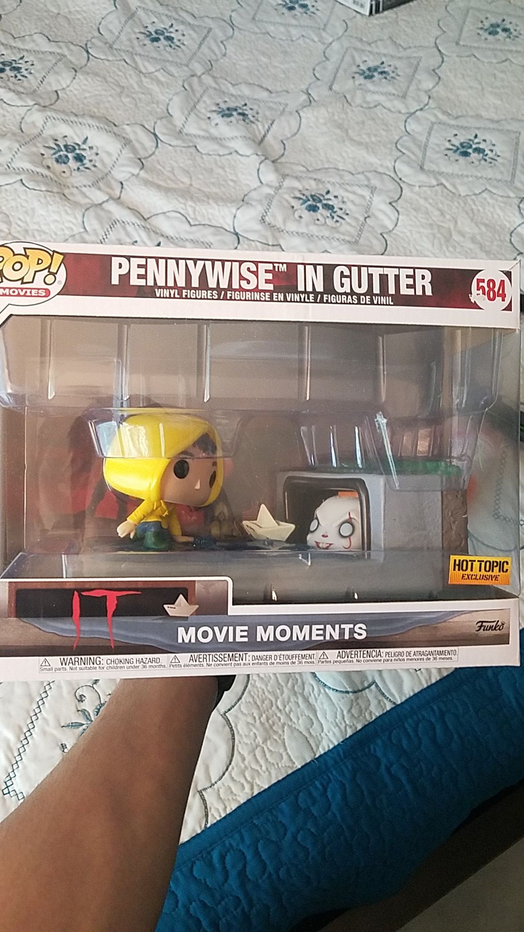 It funko pop hotsell pennywise in gutter
