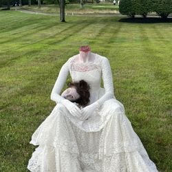 Headless Bride Halloween Prop
