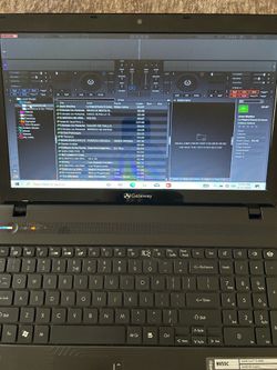 Gateway laptop 15.6" intel i5 8gb ram 500hd Virtual dj pro bastante musica