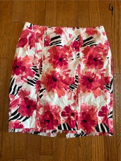 Women’s Floral Skirt-Size 6