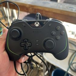 Razer Wolverine V2
