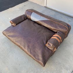 New in Box $45 (Brown Color) Medium Size 30” Pet Dog Sofa Bed with Backrest PU Leather Non-Slip Base