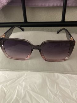Woman’s Sunglasses