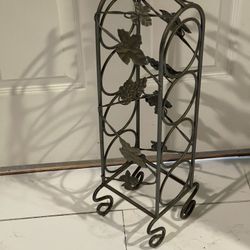 Rack For 4 Bottles Of Wine Asking $5