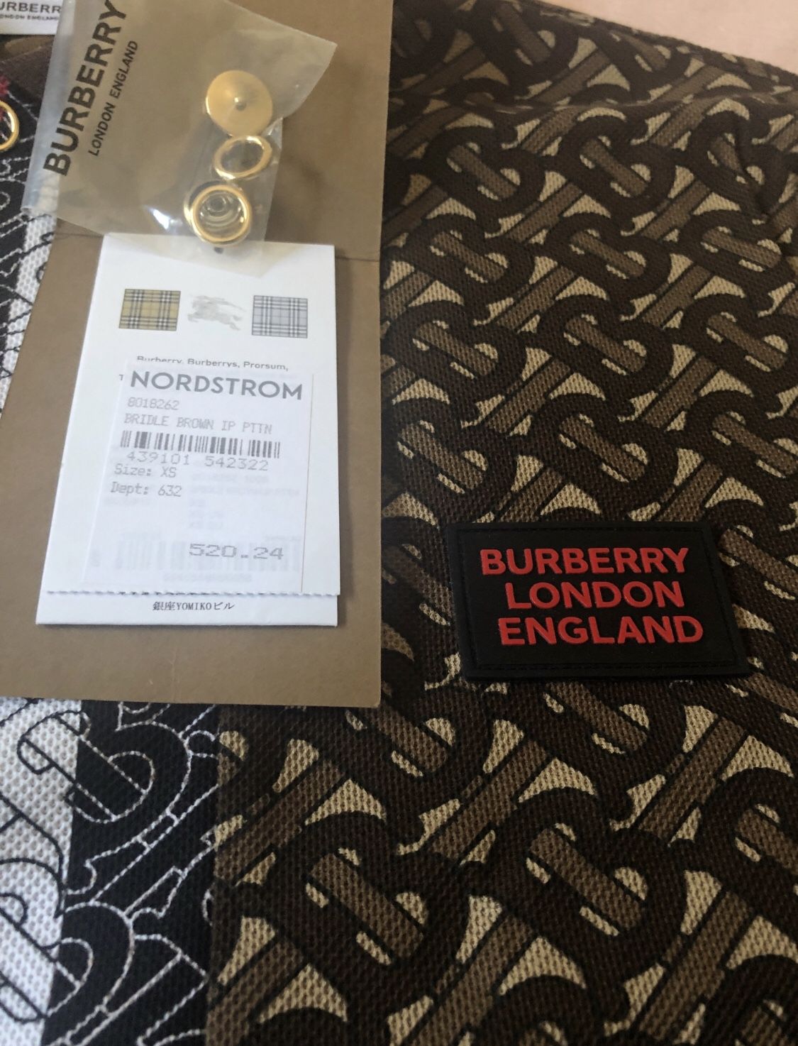 Burberry Collar Shirt ( NEW )