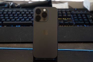 iPhone 16 Pro (Unlocked) 1TB Storage