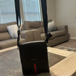 Gucci Cross body 